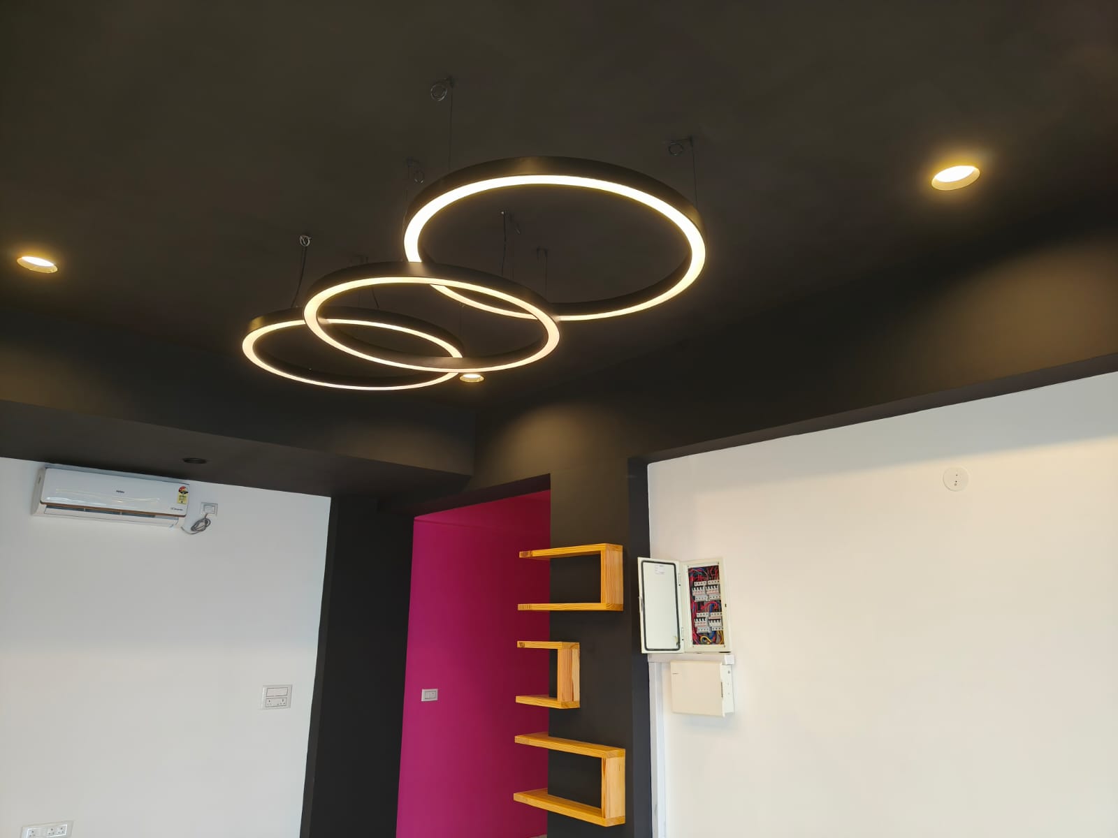 SRE Lights - Latest update - Ring Lights Manufacturers in Bangalore